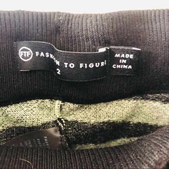 Fashion To Figure Tara Zebra Print Two Piece Pants Set Sz 2X - Picture 13 of 15